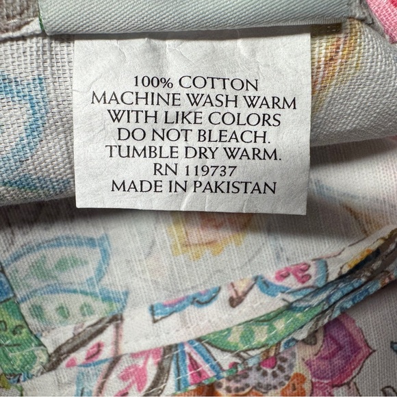 Set of 8 Dinner Napkins - Picture 2 of 3